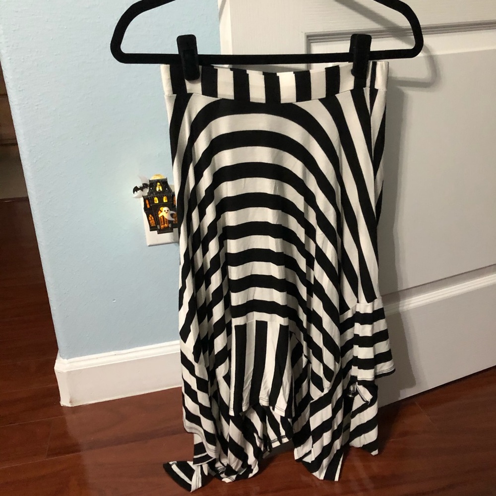 Black & White Striped Skirt